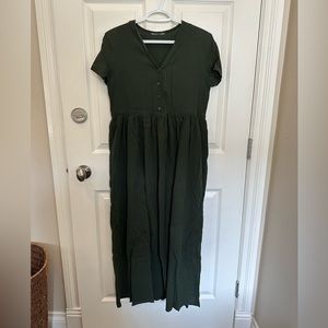 Green maxi dress